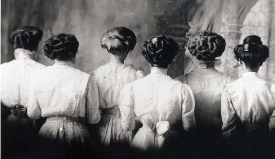 Kristin Holt | L-O-N-G Victorian Hair. Victorian hair up-do's of six women as pictured from the back. Image from rapunzelsdelight.com and Pinterest.