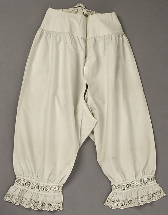 Kristin Holt | Victorian Ladies Underwear. Photograph of drawers 1840 from the Metropolitan Museum of Art via Pinterest