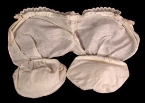 Kristin Holt | Lady Victorian's Secret. Lemon Cup Breast Enhancers circa 1890, via La Gatta Ciara