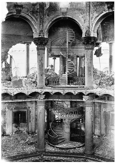 Kristin Holt | BOOK REVIEW: The San Francisco Earthquake of 1906: The Story of the Deadliest Earthquake in American History, By Charles River Editors. San Francisco City Hall Interior, showing the destruction after the April 1906 Earthquake (and subsequent fire). Image, courtesy of Pinterest.