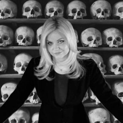 Kristin Holt | BOOK REVIEW: The Butchering Art by Lindsey Fitzharris. Press photo of Dr. Lindsey Fitzharris, PhD, author of The Butchering Art. Image courtesy of Dr. Fitzharris's Twitter account.
