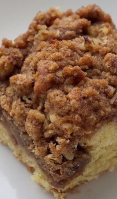 Kristin Holt | Vintage Coffee Cake. Image: Cream Cheese Coffee Cake, courtesy of Pinterest.