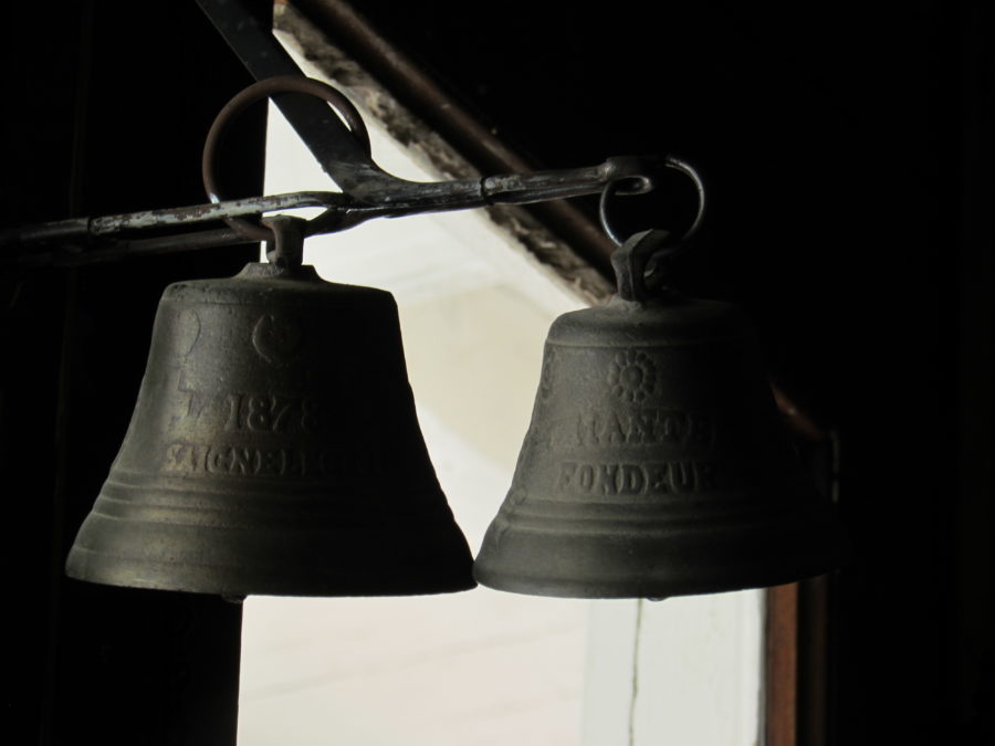 Kristin Holt | Photograph: Antique mechanically operated doorbell inside the main entrance of the nineteenth century historic Idaho Hotel in Silver City, Idaho. Image copyright, photograph taken by Kristin Holt LC.