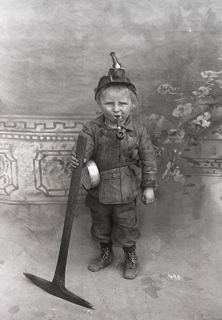 Kristin Holt | Common Details of Western Historical Romance that are Historically INCORRECT, Part 3. Photograph labeled as an eight year old coal miner. Image courtesy of Imagur.